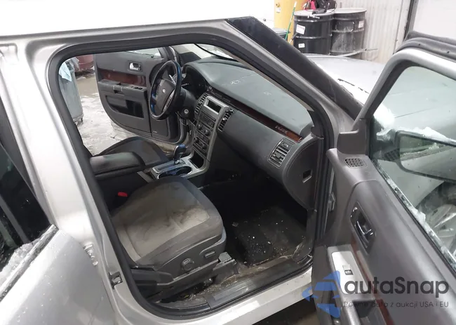 2FMHK6CC1CBD21176: 44311243