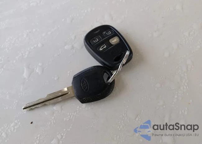 KNDJD733965622745: 44311300