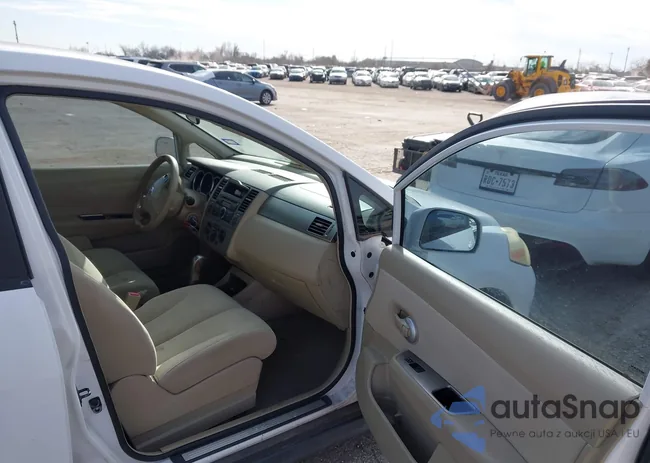 3N1BC13E38L374861: 44311309