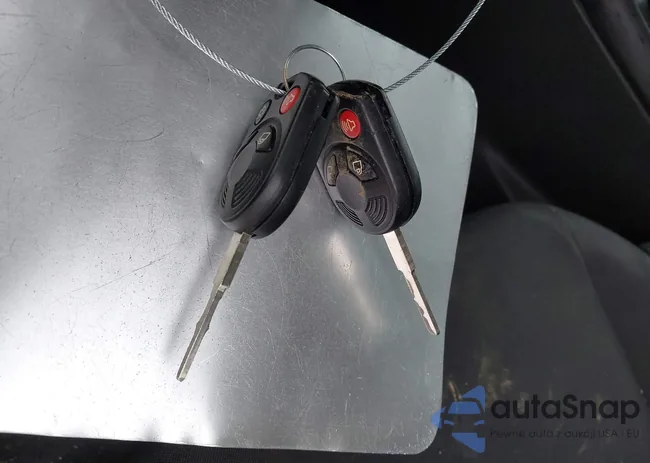 1FADP3F2XGL312235: 44311321