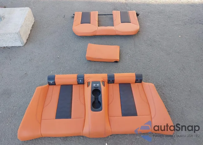 WBS33BA0XRCP68815: 44311357