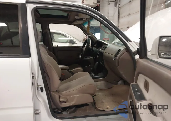 JT3HN86R8W0137774: 44311480