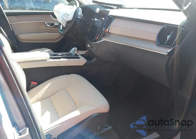 YV4062PE9T1457414: 44310628