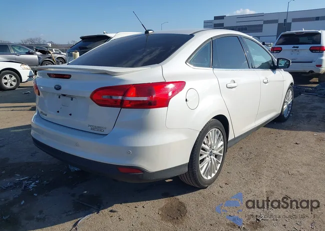 1FADP3J21GL274689: 44310714