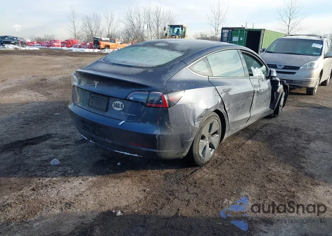 5YJ3E1EB0MF988354: 44310743