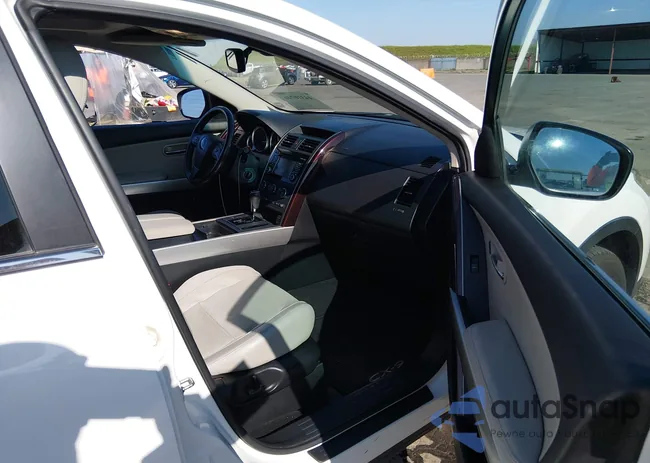 JM3TB3DV6F0457684: 44310746