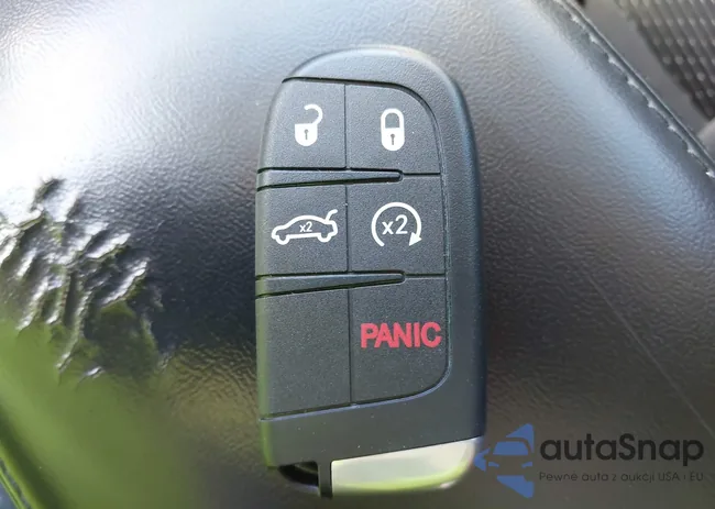 3C4PDCBGXFT752301: 44310764