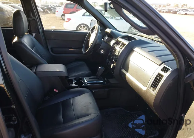 1FMCU04G69KD13558: 44310779