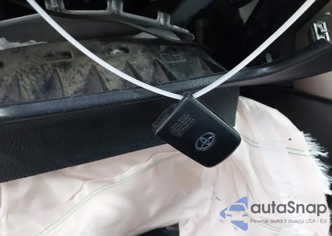 JTMRFREV6JD240484: 44310816