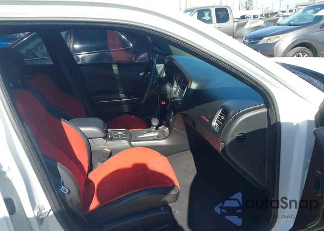 2C3CDXGJXPH699608: 44310828