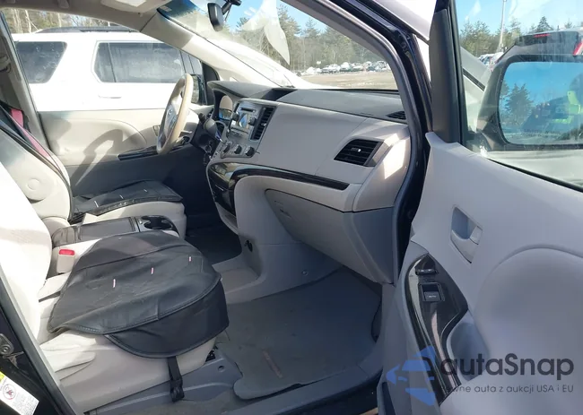 5TDKK3DCXCS209028: 44310879