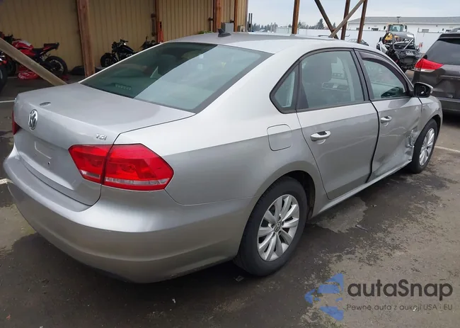 1VWAT7A34EC076532: 44310946