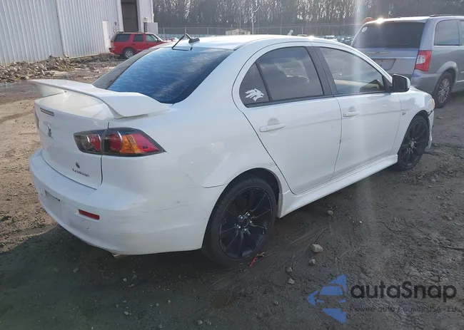 JA32U8FW0AU027215: 44310979