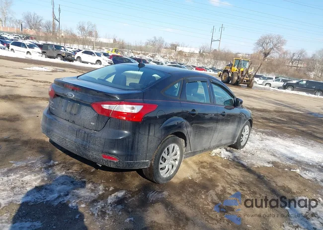 1FAHP3F21CL307405: 44311000