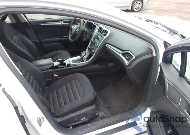 3FA6P0H7XFR161722: 44312078