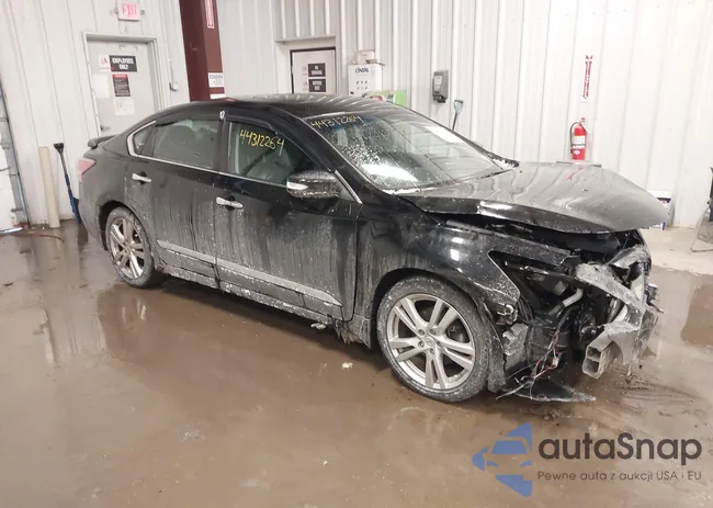 1N4BL3AP2EC289746: 44312264