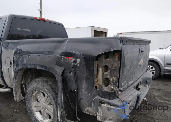 1GCRKSE72CZ285738: 44312308