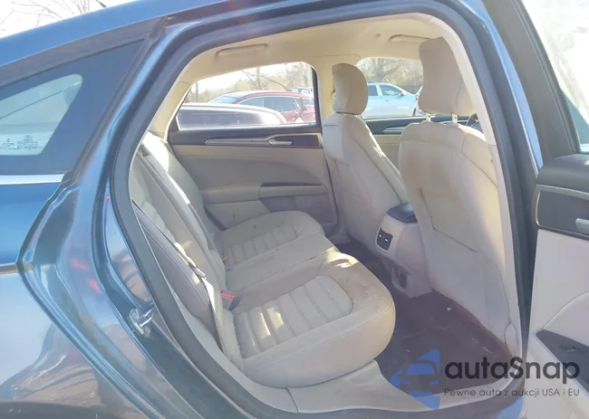 3FA6P0LU8JR228842: 44312399