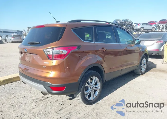 1FMCU0GD9HUB40736: 44312500