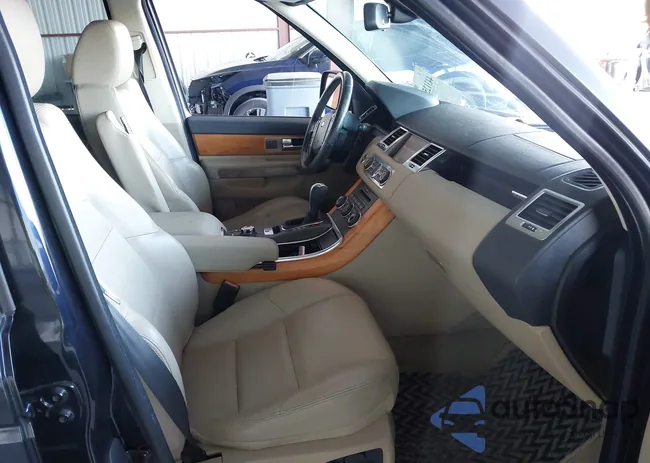 SALSF2D42AA227369: 44312573