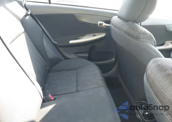 2T1BU4EE4CC855769: 44311728