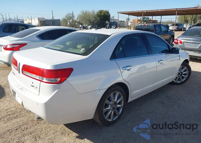 3LNHL2GC9AR647113: 44311770