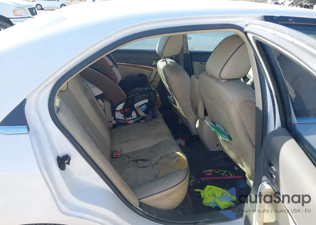 3LNHL2GC9AR647113: 44311770