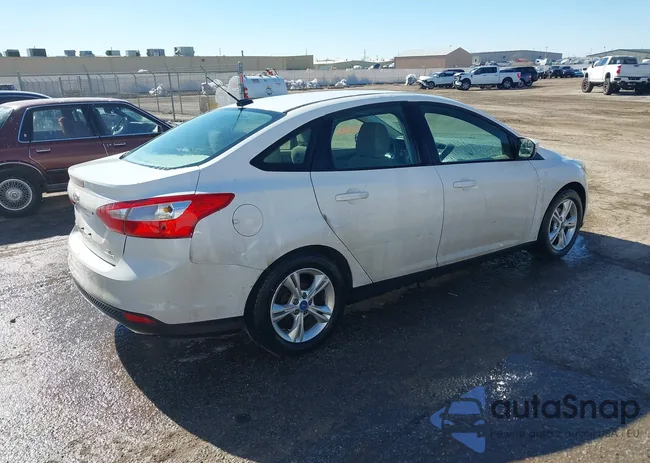 1FADP3F24DL183873: 44311806