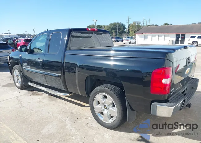 1GCRCSE05BZ111855: 44313054