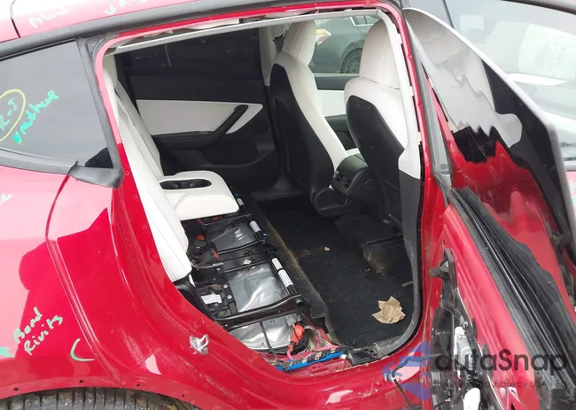 5YJYGDEF4MF093230: 44313057