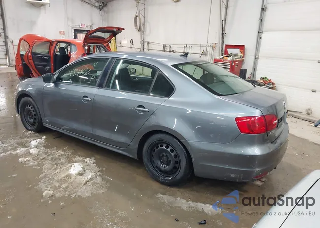 3VWLL7AJXEM332047: 44313253