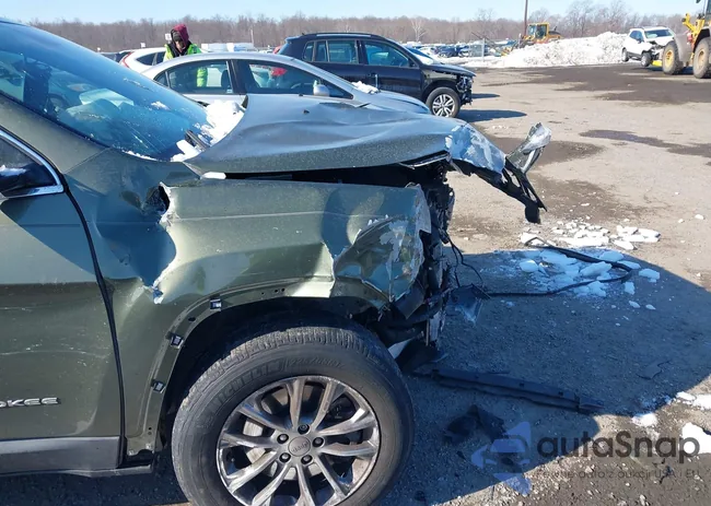 1C4PJMLX1KD287758: 44313281