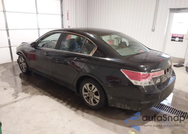 1HGCP2F60BA081113: 44313310