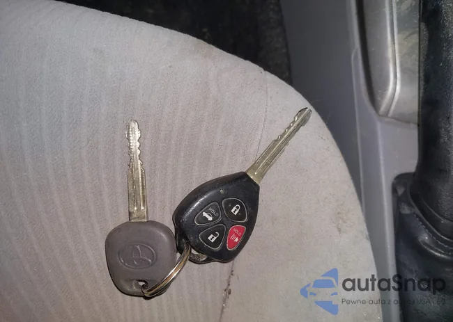 JTDBU4EE7B9137962: 44313387