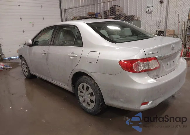 JTDBU4EE7B9137962: 44313387