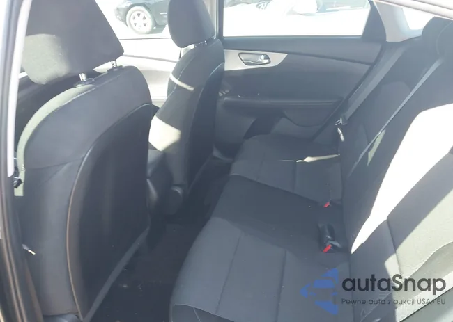 3KPF24AD2PE633128: 44313392