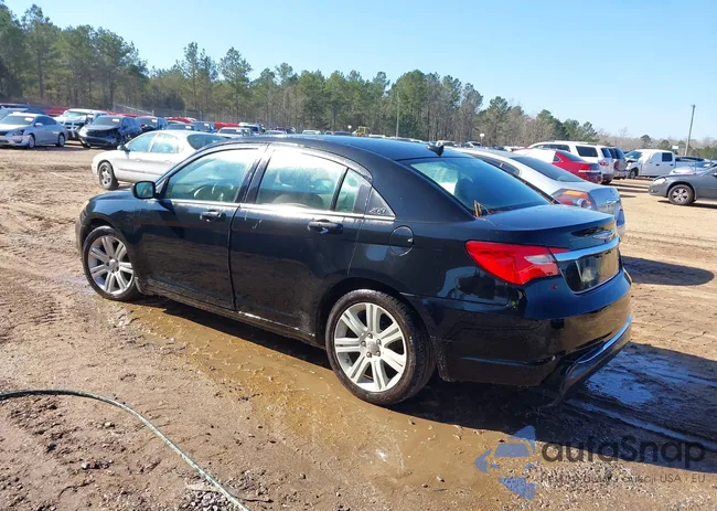 1C3CCBAB1CN318561: 44313503