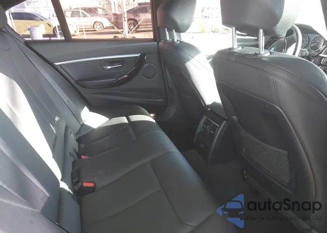 WBA8E1C50JA756776: 44313536