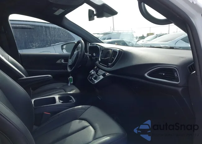 2C4RC1BG4SR505921: 44313587