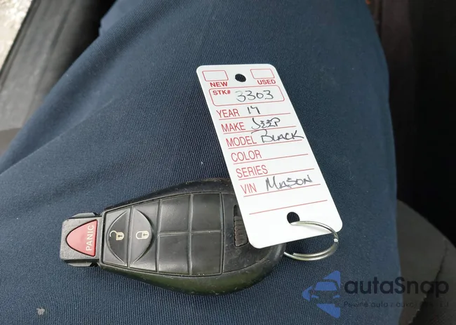 1C4PJLAB1HW641096: 44312604