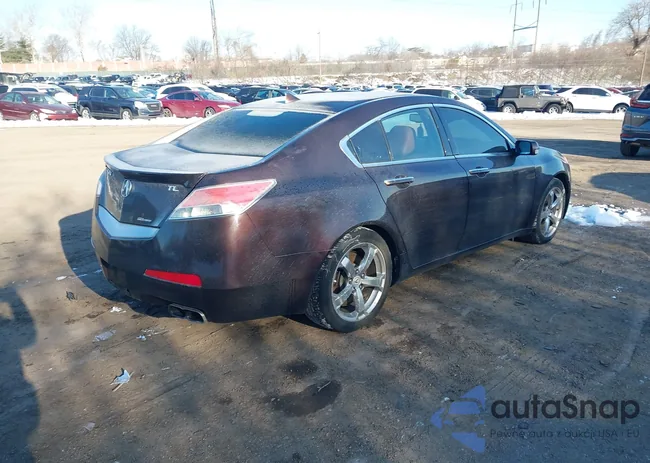 19UUA9F57BA000646: 44312626