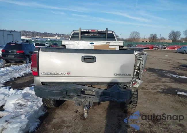 1GCHK23U45F840925: 44312690