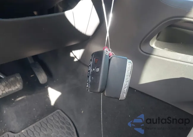 SADCJ2FN8JA256458: 44312739