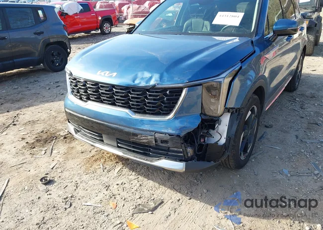 KNDRH4JG2S5298561: 44312804