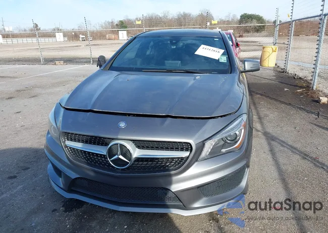 WDDSJ4EB7FN229266: 44312818