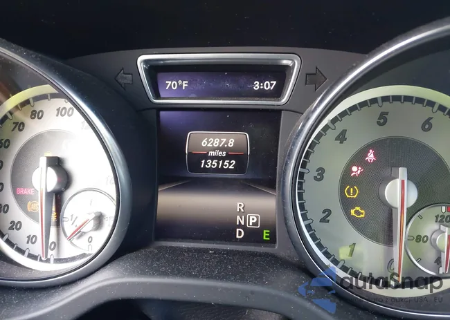 WDDSJ4EB7FN229266: 44312818