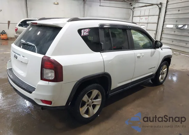 1C4NJDBB4FD282797: 44312845