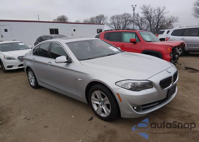 WBAXH5C52DDW13275: 44312889