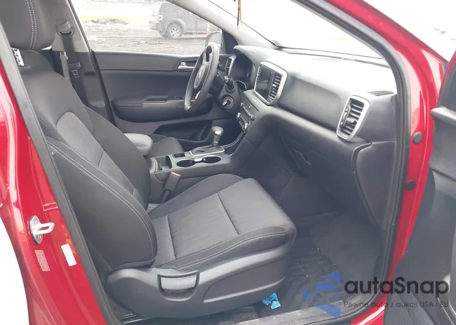 KNDPMCAC9L7732944: 44312904