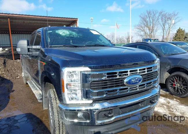 1FT7W2BN5RED52976: 44312990